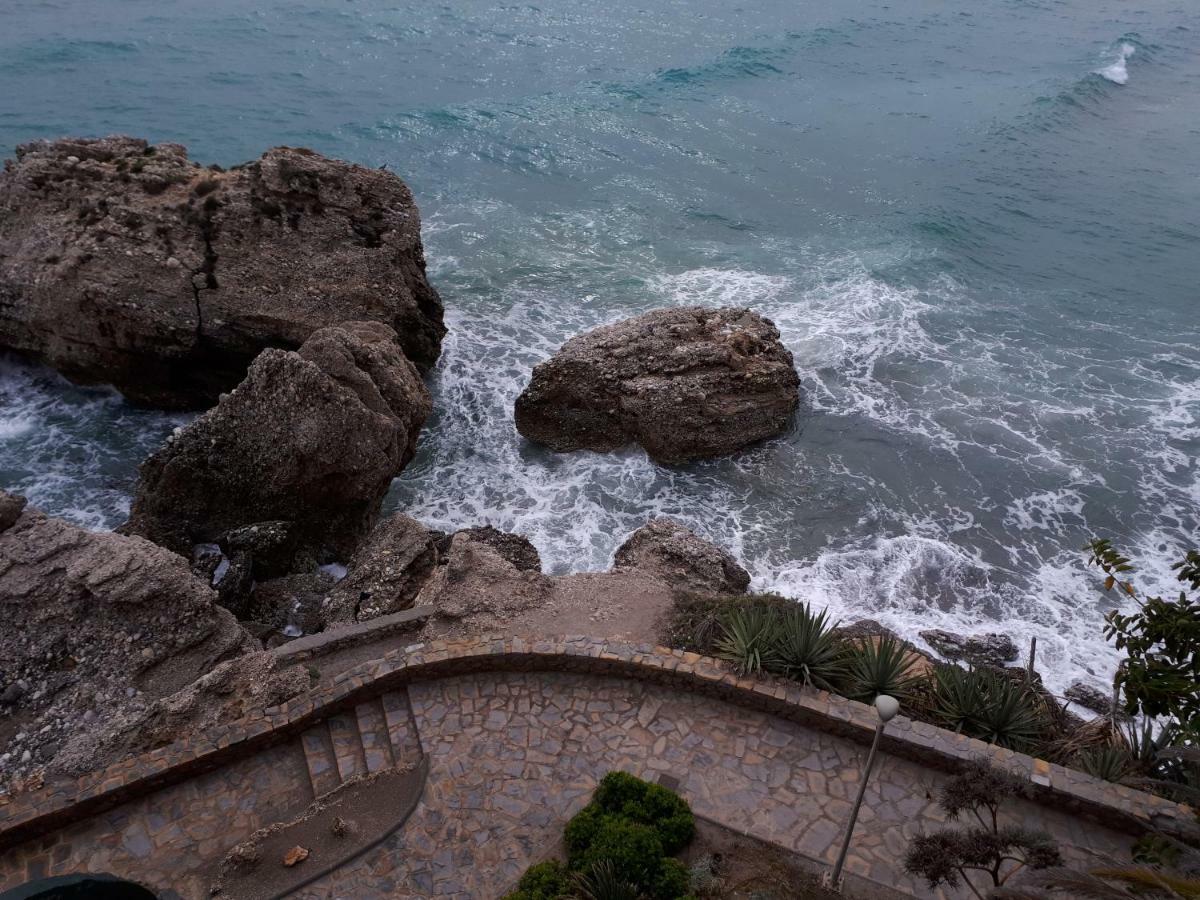 Calle Antonio Millon Nerja Kültér fotó